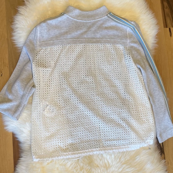 Sweater with zipper - Picture 2 of 4